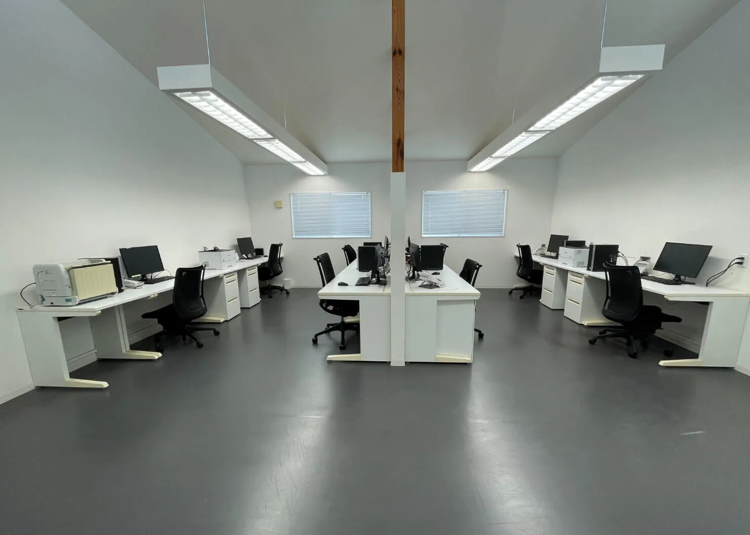 事務所の雰囲気09